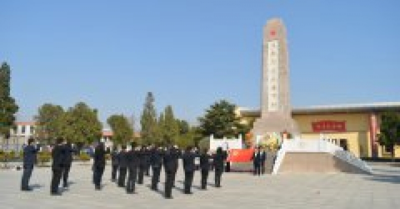 集團(tuán)團(tuán)委開展“緬懷革命先烈，弘揚(yáng)民族精神”愛國主義教育活動